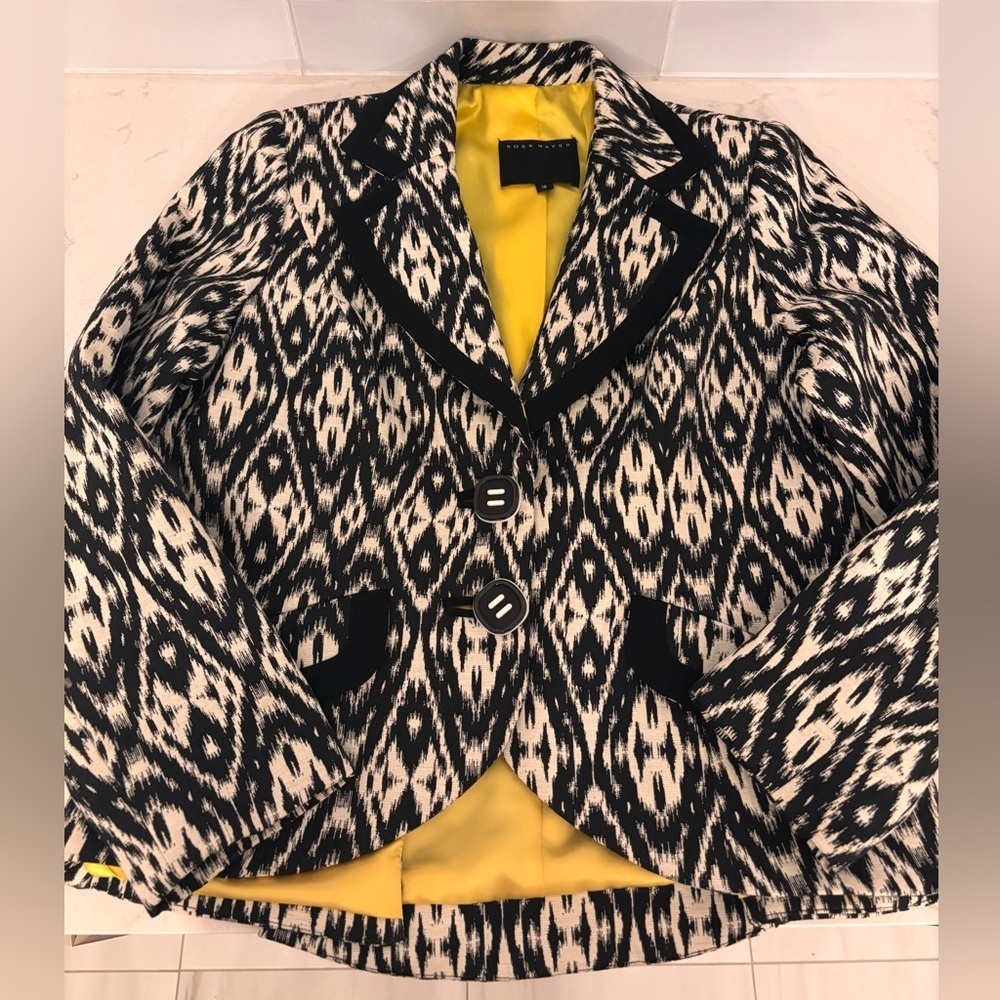 Ross Mayer Black and Creme Patterned Blazer with Yellow Lining - Picture 2 of 12
